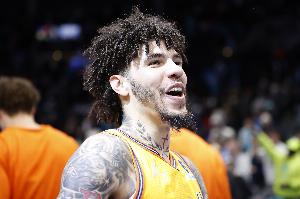 NBA雄鹿vs黄蜂_NBA雄鹿vs黄蜂超清直播_NBA雄鹿vs黄蜂1080p 在线观看